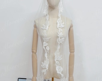Clear Sequins Botanical flower lace bridal veil Fairy White floral lace Wedding Veil 1T Cathedral long Veil Church veil Elegant lace veil
