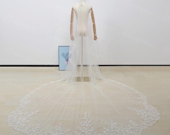 Luxury Royal Scalloped hem Beaded leaf lace mantilla veil lace wedding veil with comb Gorgeous Church mantilla Veil Bridal lace veil-HEAVY