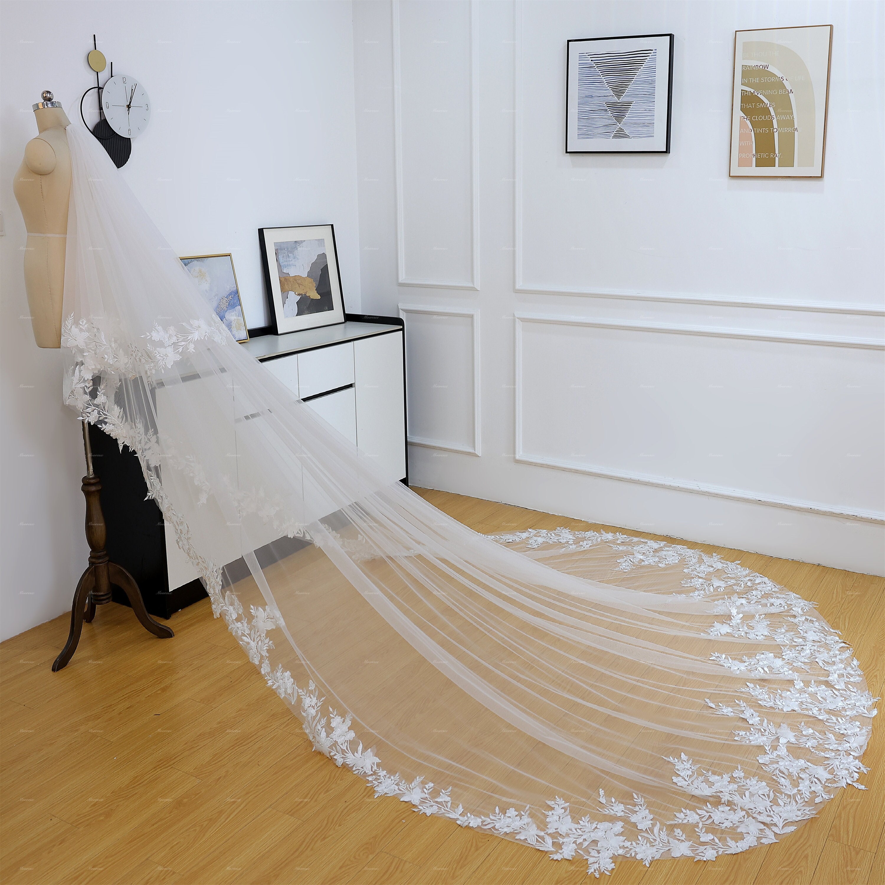 Pearls Beads Butterfly&Floral lace Veil with blusher Outdoor Wedding Veil With comb Garden bride Veil Cathedral/Church Simple Bridal veil