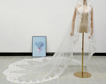 Lace with pearl Cathedral Classic lace Mantilla veil with Comb Embroidered lace Veil Gorgeous Bridal Veil Church veil Custom Veil