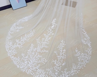 Sparkle Leaf lace with beads floral lace veil Stunning lace wedding veil with comb Church long Veil Bridal veil Shiny veil
