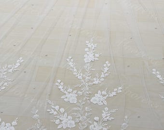 Pearled tulle Sparkle White Beaded floral lace veil wedding veil with comb Royal long Veil Bridal lace veil Heavy lace veil