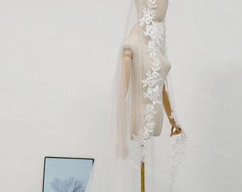 Royal Spanish Vintage Dream Floral lace Mantilla veil with Comb Embroidered lace Veil Gorgeous Bridal Veil Chapel veil