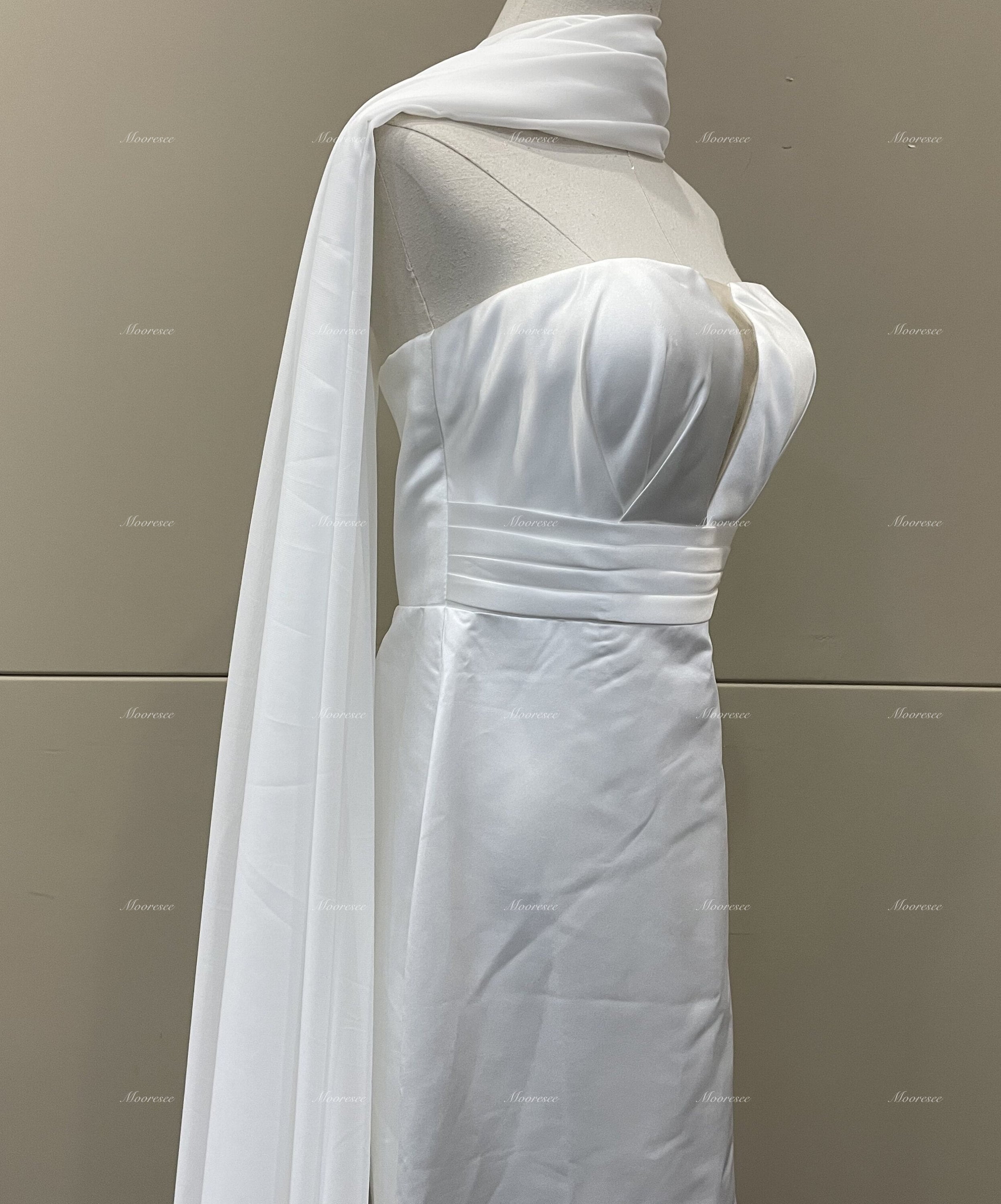 Buy Simple Ivory Chiffon Wedding Cape Scarf Gorgeous Long Chiffon Neck  Scarf Chapel/cathedral Length Chiffon Bridal Wrap Beach Bride Shawl Online  in India - Etsy, image size:2493x3000