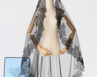 Black floral lace trim Mantilla veil with comb Gothic Wedding Veil Vintage full lace Veil Cathedral veil Black tulle&lace mantilla veil