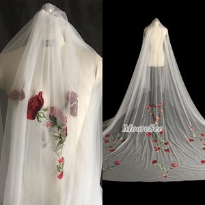 Romantic Embroidered Red Rose Wedding veil Floral Heart Cathedral Royal Ivory Bridal Bride Beach Palace wedding Veil with Blusher Short Veil