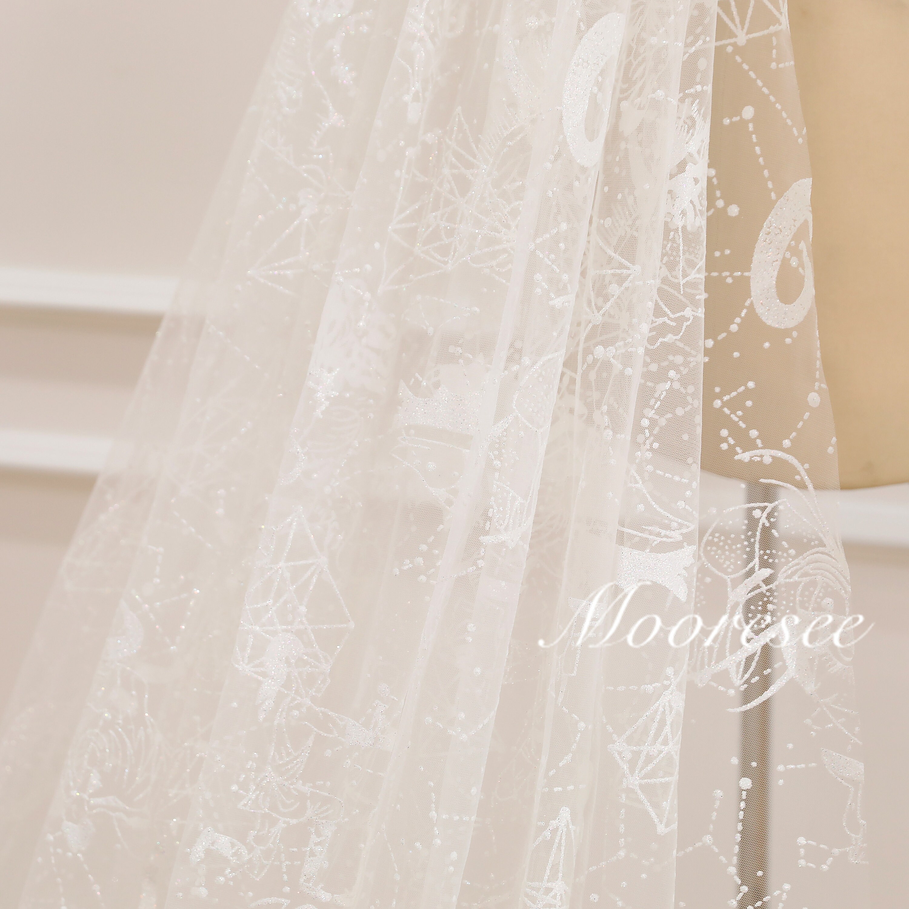 White Sparkly Constellation Bling bling Wedding Veil for Bride Dreamy luxury Cathedral bridal veil Shiny Veil Glittering Veil Drop glitters