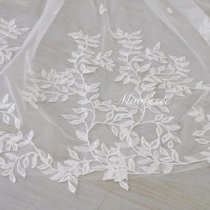 Sequins Leaf Lace wedding veil Vintage Bridal Veil with comb 1T Cathedral Tiny leaf lace Veil fingertip Veil Chapel veil Custom veil