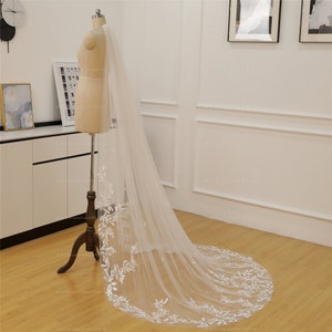 Leaf Lace wedding veil Vintage Wedding Veil with comb 1 Tier Cathedral Wedding Veil for Bride fingertip Veil Chapel veil Custom made veil image 6