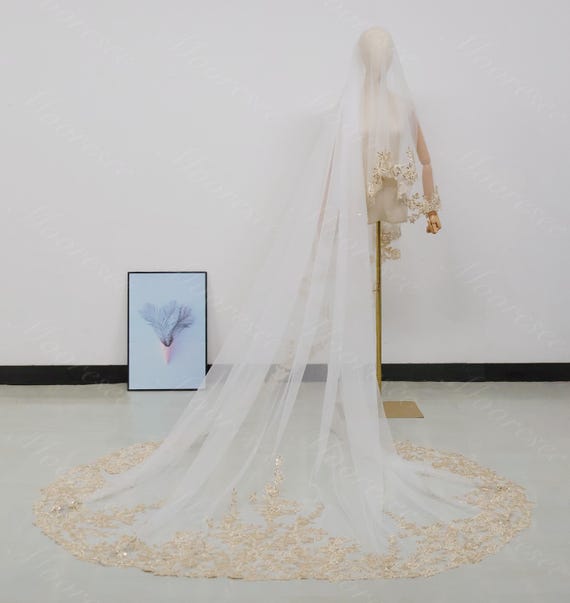Cathedral Gold Sequins Lace Trim Veil With Blusher Wedding  display picture 2