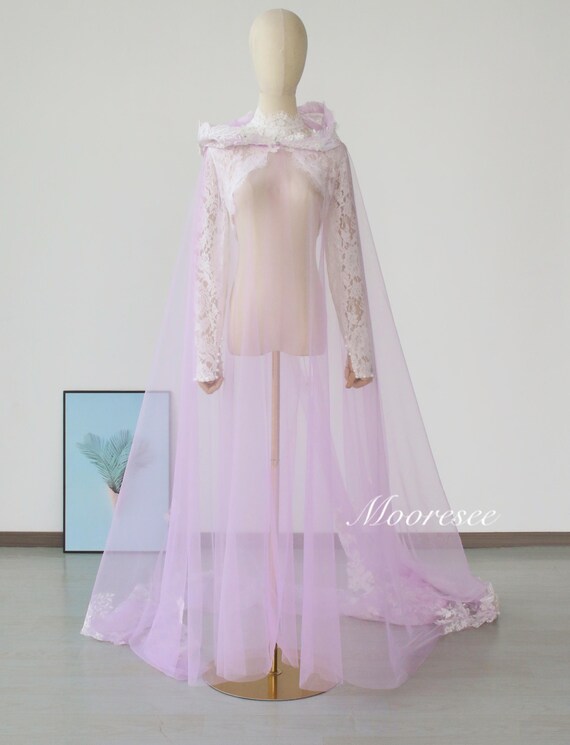 カナダドレスショップ購入 チュールレースのお花オーロラの煌めきレースケープ 刺繍入り3Dフラワーレースライラックチュールフード付きケープ