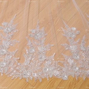 Luxury sparkling gold thread lace Wedding Veil Vintage Church Veil with comb 1T Cathedral Veil for Bride Chapel veil Custom veil
