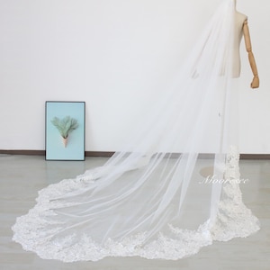Elegant sequins flower lace Scalloped Veil Beach wedding lace veil Embroidered floral Veil lace veil Garden Wedding Veil Bridal Veil