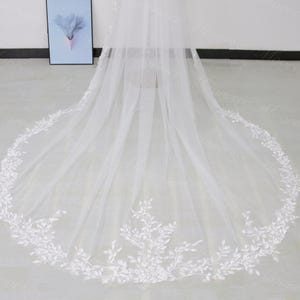 3D Branch Leaf Lace wedding veil Veil with comb 1T Cathedral Long Veil for Bride fingertip Veil Chapel veil Vintage leaf lace veil Custom