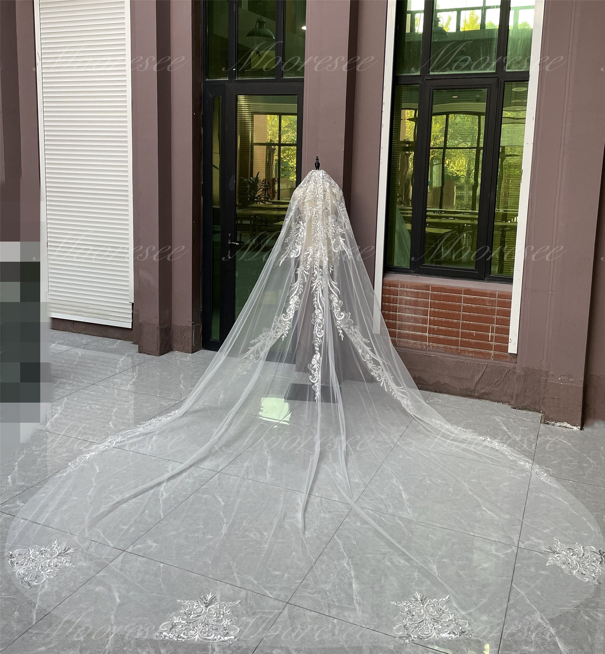 Silver wedding veil deals