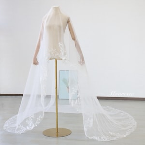Cathedral Flower lace mantilla veil Elegant lace Veil Gorgeous church Bridal Veil Boho Photography veil Custom floral lace veil