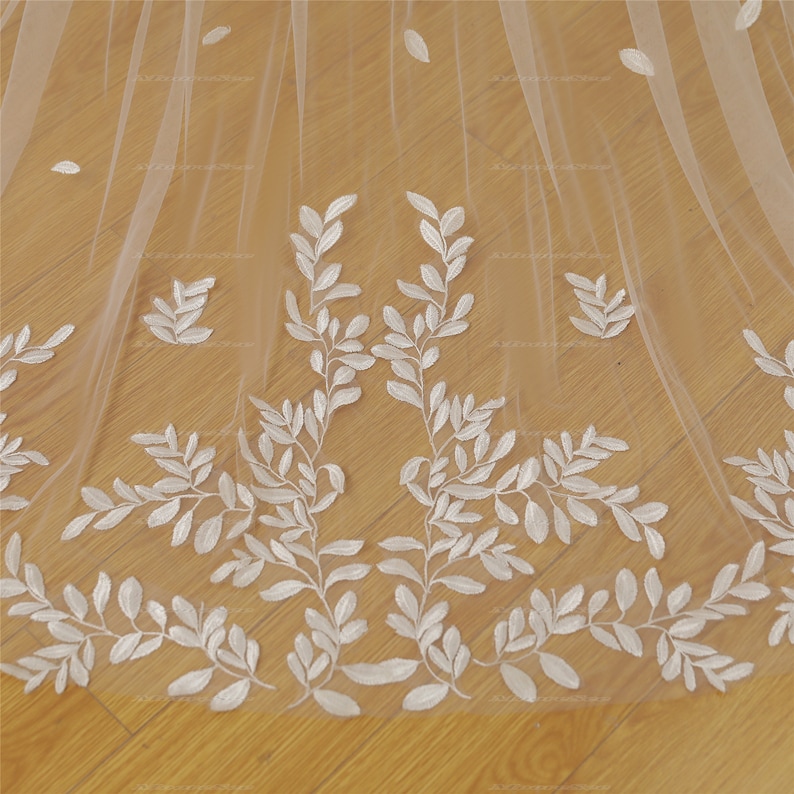 Leaf Lace wedding veil Vintage Wedding Veil with comb 1 Tier Cathedral Wedding Veil for Bride fingertip Veil Chapel veil Custom made veil image 4