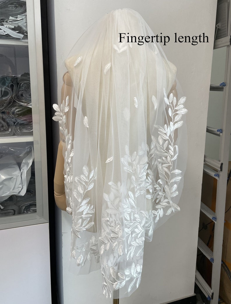 Leaf Lace wedding veil Vintage Wedding Veil with comb 1 Tier Cathedral Wedding Veil for Bride fingertip Veil Chapel veil Custom made veil image 9