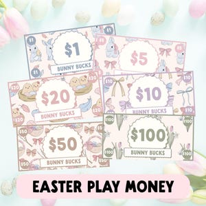 Puede incluir: Una colección de billetes de dinero de juego de Pascua en colores pastel con denominaciones de 1, 5, 10, 20, 50 y 100. Cada billete presenta ilustraciones con temática de Pascua de conejitos, pollitos y lazos. Se muestra el texto "EASTER PLAY MONEY".