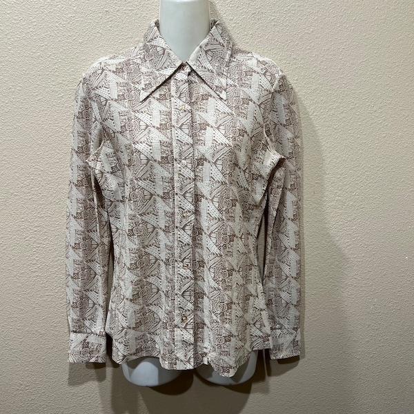 Size Medium Vintage 70s Lady Arrow Brown and Cream Arrow-Printed Button Down Dagger Collar Blouse Western