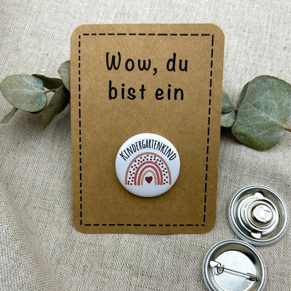 Anstecker Kindergarten Regenbogen | Magnet & Anstecknadel | Button Kindergarten | Geschenk zur Kindergartenstart | 32mm | Deko für Jacken