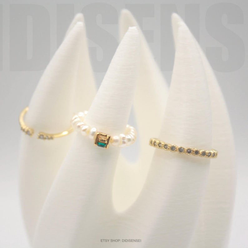 Vriden Ring Holder - Minimalist Ring Display Stand - Custom Colors - 3D Printed image 2