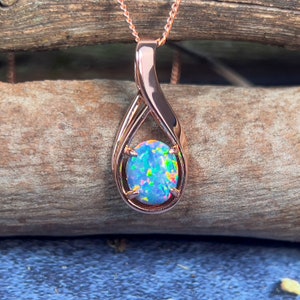 Heart&#39;s Art Australia- Play of Colour - Sterling Silver Created Solid Fire Turquoise Opal infinity plated Rose Gold Necklace- Great Gift