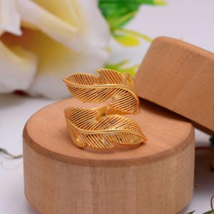 Feather Ring, Adjustable Feather Ring, Plume Ring, Thumb band, Dainty Ring, Statement Ring, Boho Ring,Gold Ring