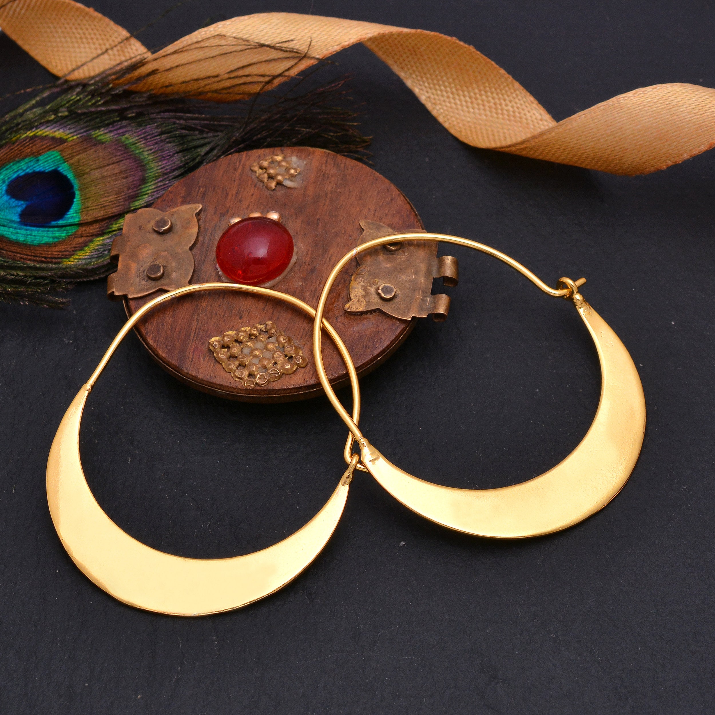 Half moon earrings hoop deals