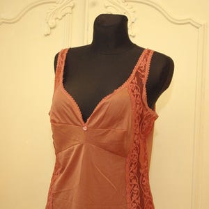 M size/Vintage Lace Vintage Slip Dress Vintage Vanity Fair Slip,Lace Slip,80s Slip,dress Slip Lingere, Nylon Slip, vintage underdress dress