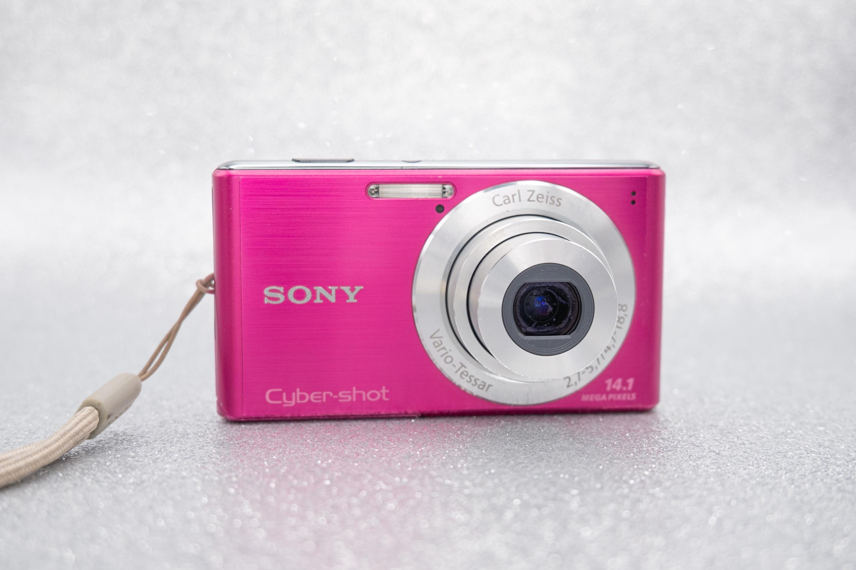 Sony Cybershot DSC-W530 - Y2k Digicam CCD - 14.1 Mp - Hot