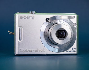 Sony Cyber-shot DSC-W35 - Appareil photo numérique 2000 ans - 7,2 millions de pixels - Testé / Fonctionne - EXPÉDITION EXPRESS