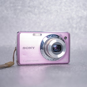 Sony Cyber-shot DSC-W210 - Fotocamera digitale Y2K - 12,1 mp - Rosa - Perfettamente funzionante - Caricabatterie incluso