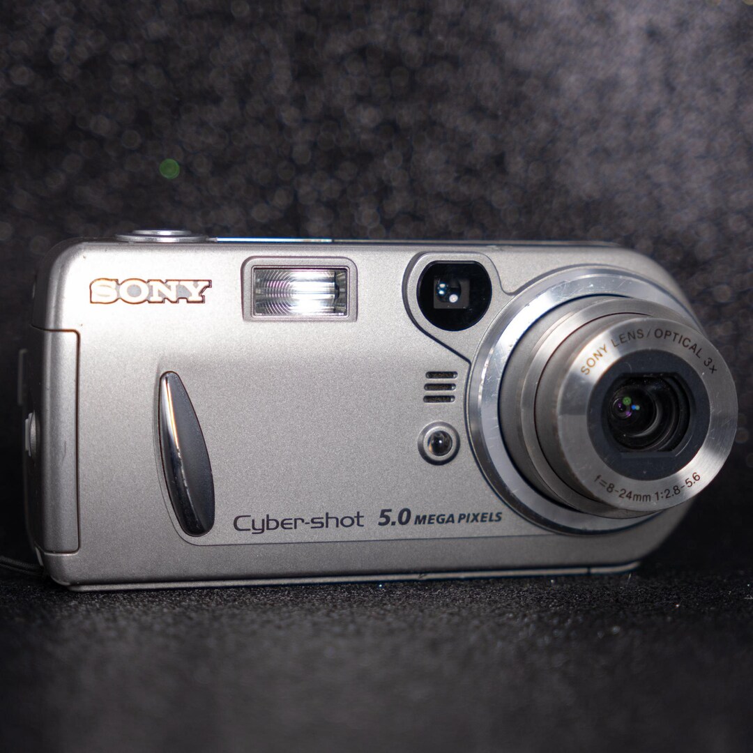 Sony Cybershot DSC-P92 - Y2K Digicam - 5 Mp - Fully Working