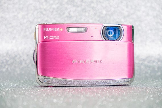 名機動作品 デジカメ きびしかっ Y2K CCD FUJIFILM FinePix F601