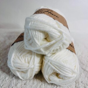 YARNSMITHS Pebble Haze Aran 50g Worsted Weight Stickning Virkning Amigurumi Garn Mjukaste Kvalitet Akryl Bomullsblandning Slät Premium Ull