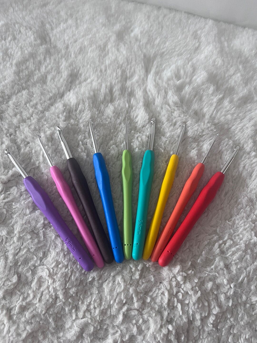 9 PCS CROCHET Hook Set Soft Grip Handles Knitting Needles Yarn Sewing