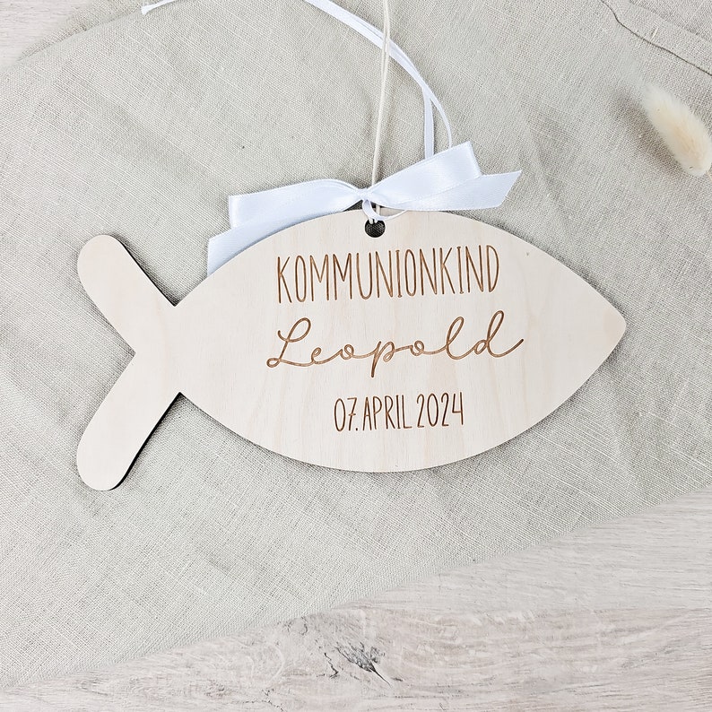 Türschild mit Name Personalisiert Fisch Kommunionkind Geschenk zur heiligen Kommunion Holztürschild Kommunionsgeschenk Namensschild Bild 3