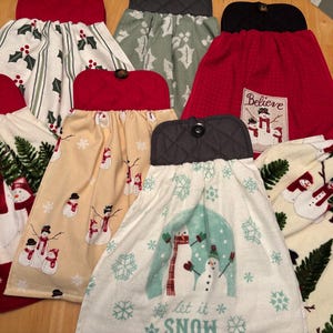 Hanging Kitchen Towel: Double Sided Potholder, Button Closure, Winter, Christmas