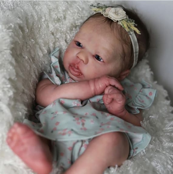 Realborn *felicity Awake* Blank Vinyl Doll Kit– 18