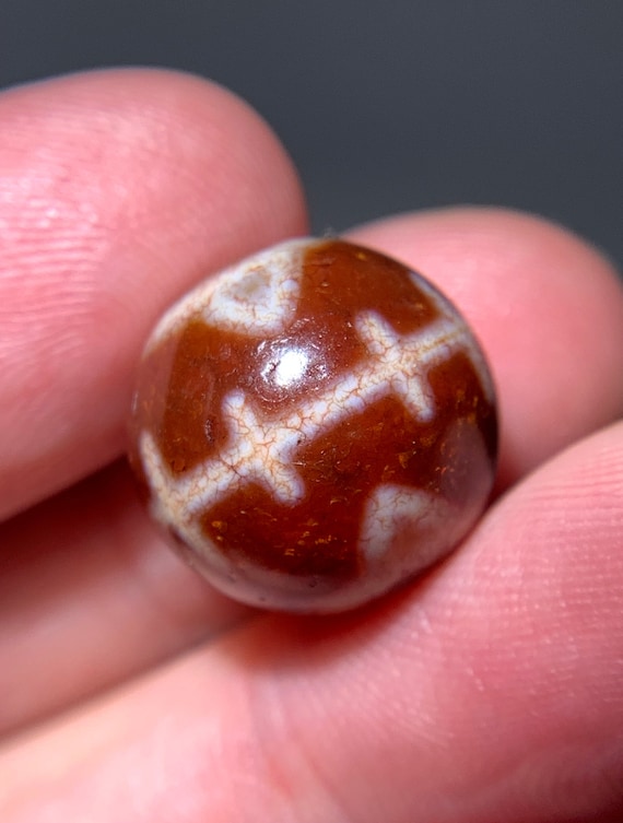 Tibetan Dzi Bead " Vajra Lock " Daluo Amulet Penda