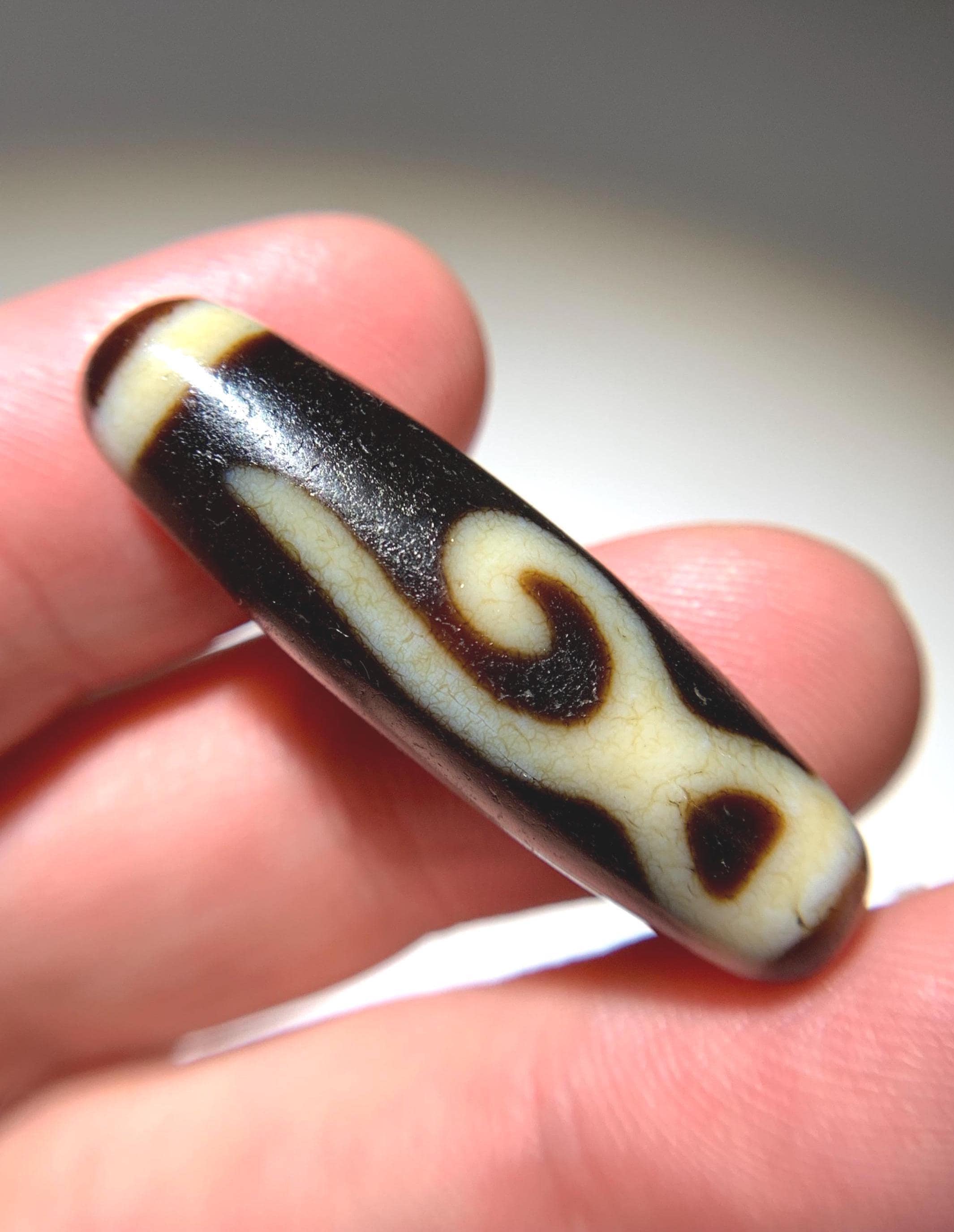 Dzi Bead 