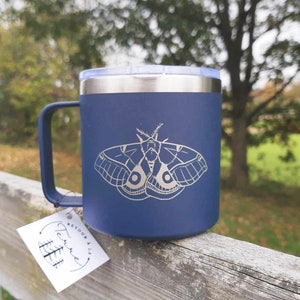 Tasse Isotherme à POIGNÉES de VOYAGE | papillon de nuit | moth | café | 14 oz | gravure laser | acier inoxydable | illustration insecte