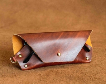 Handmade Leather Glasses Case: Calfskin Eyeglass Box with D-Ring