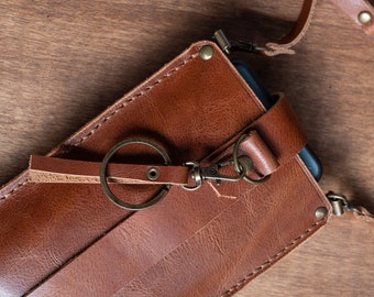 Leather Cell Phone Crossbody Bag: Tan iPhone Purse