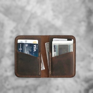 Personalized Leather Bifold Wallet: Minimalist Front Pocket Card Holder