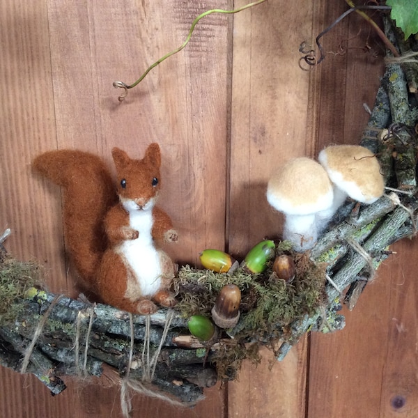 kit laine cardée écureuil feutré à l'aiguille - needle felting kit squirrels