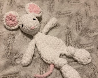 Crochet Mouse Lovey Snuggler