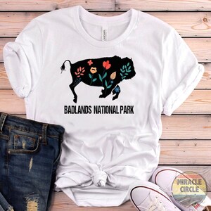 Badlands Floral Shirt, Badlands National Park Bison Buffalo Flowers Hiking Forest Camping Fluffy Cows Floral Shirt