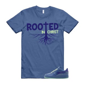 May include: A rustic wooden sign with the text "Welcome to our home" in a handwritten style. The sign is rectangular, with a distressed finish, and features a simple, inviting design. It's suitable for indoor or outdoor use.